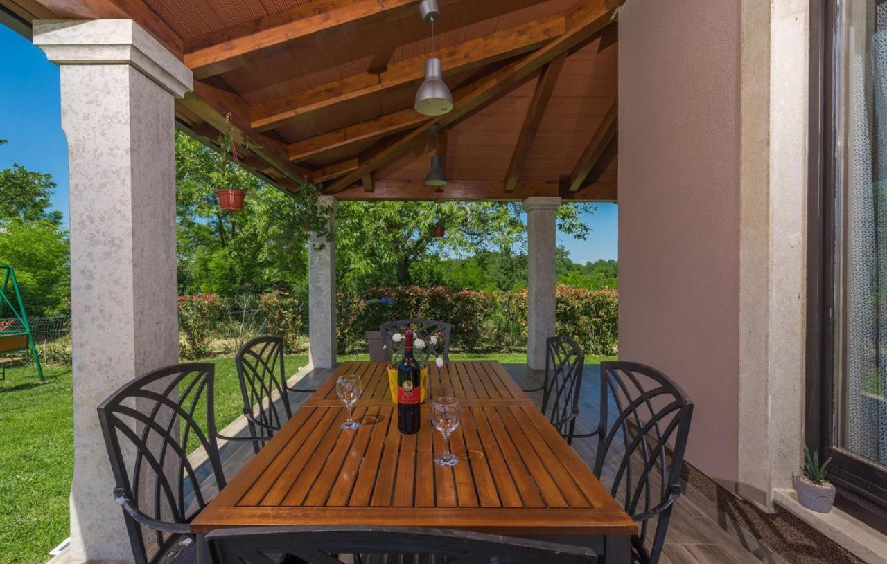 Holiday House Vita Tinjan 部屋 写真