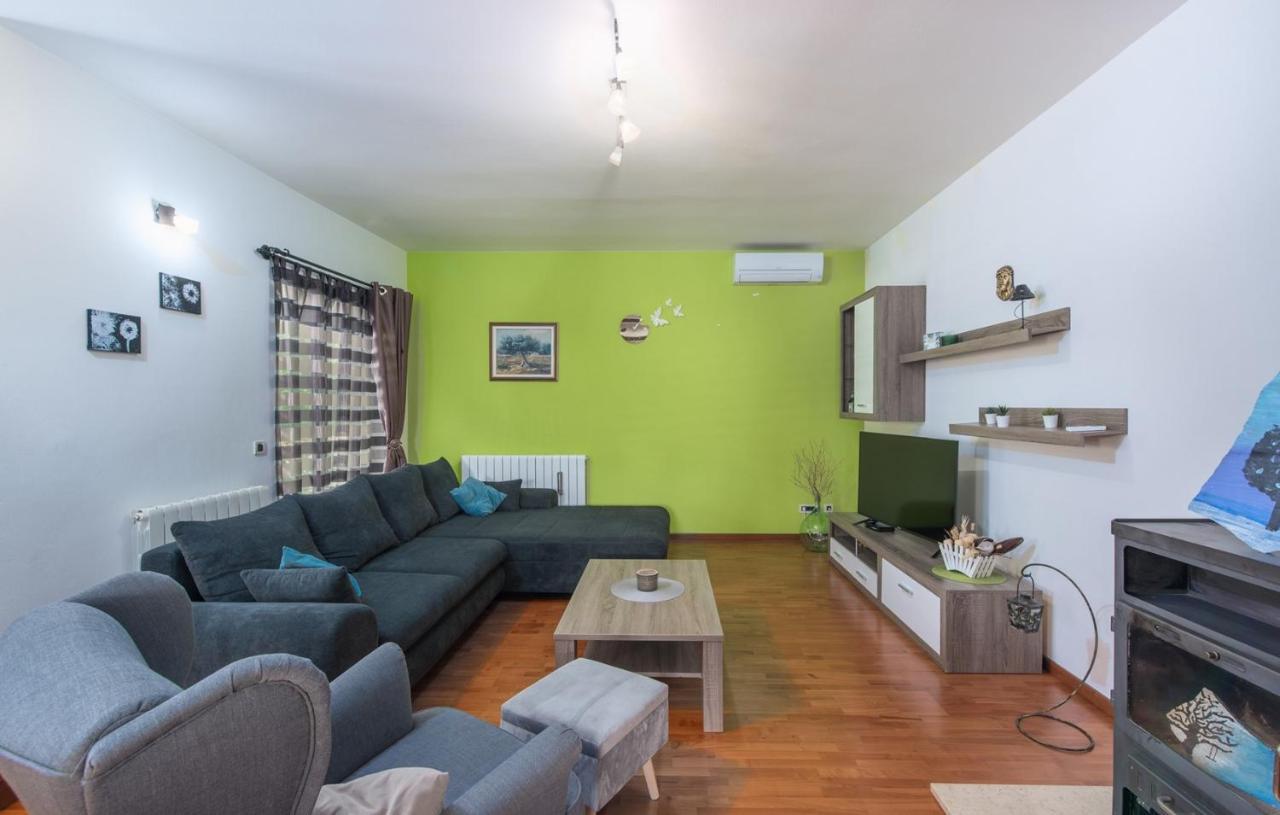 Holiday House Vita Tinjan 部屋 写真